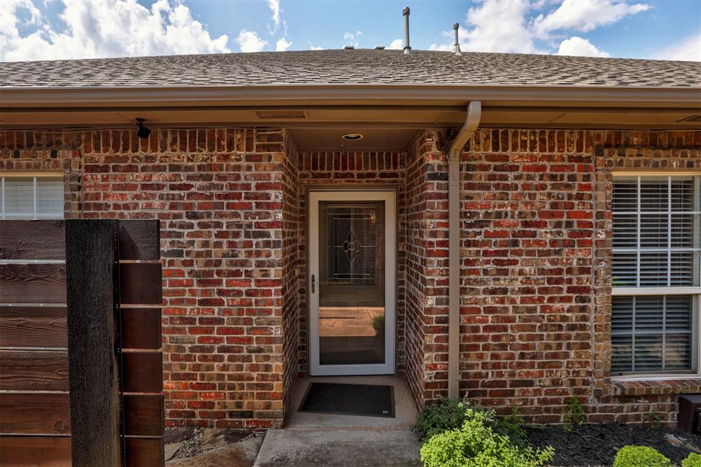 1632 Laurel Place