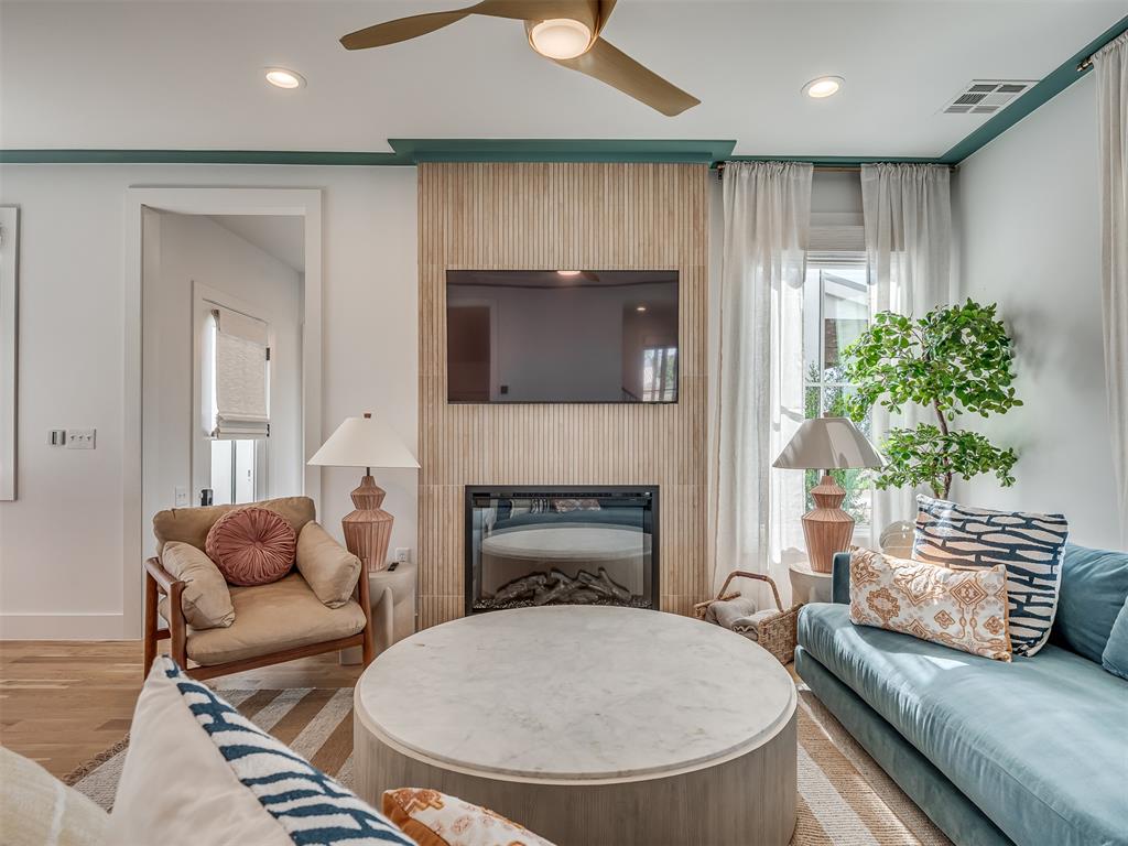 51 Lower Greenway Unit: A