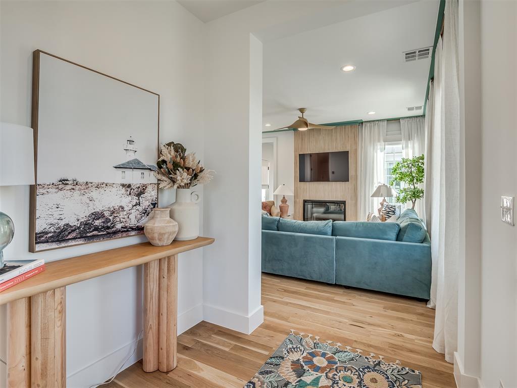 51 Lower Greenway Unit: A