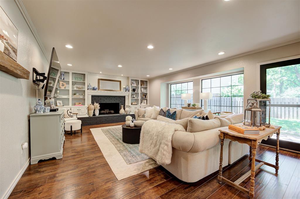 3725 Coachlight Drive