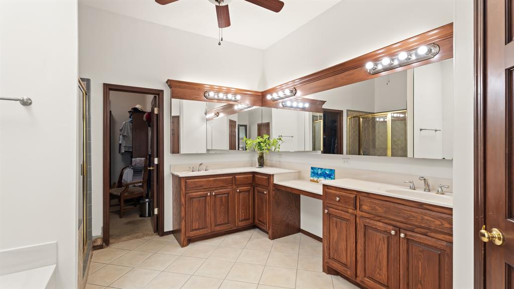10500 Shady Glade Lane