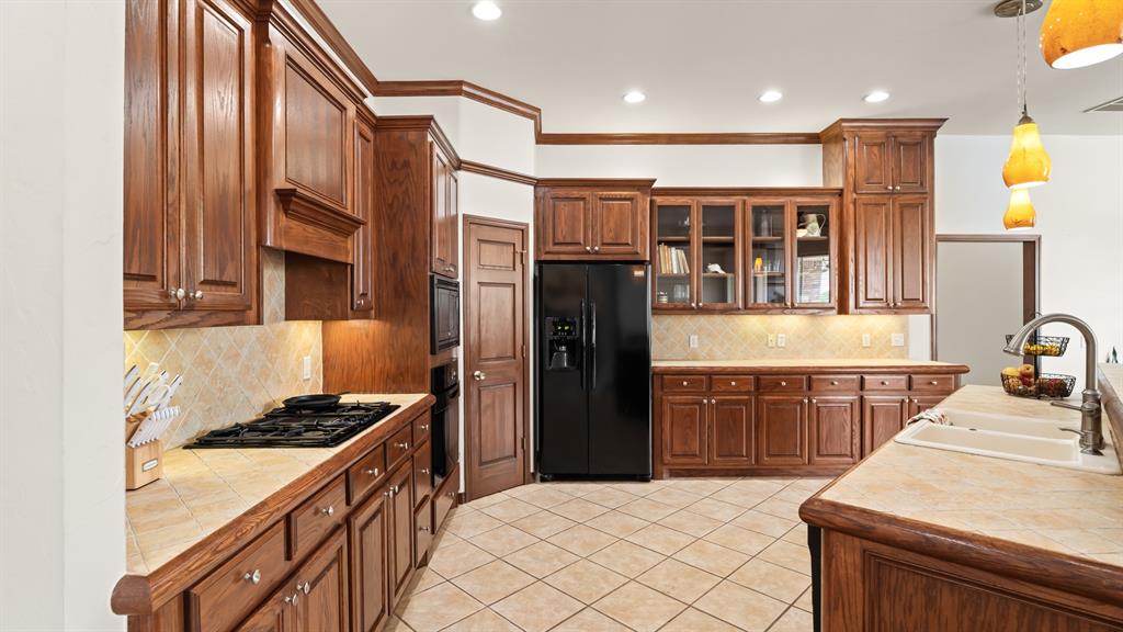 10500 Shady Glade Lane