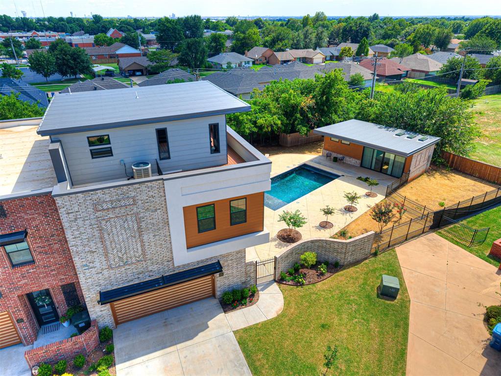 571 S Fretz Avenue