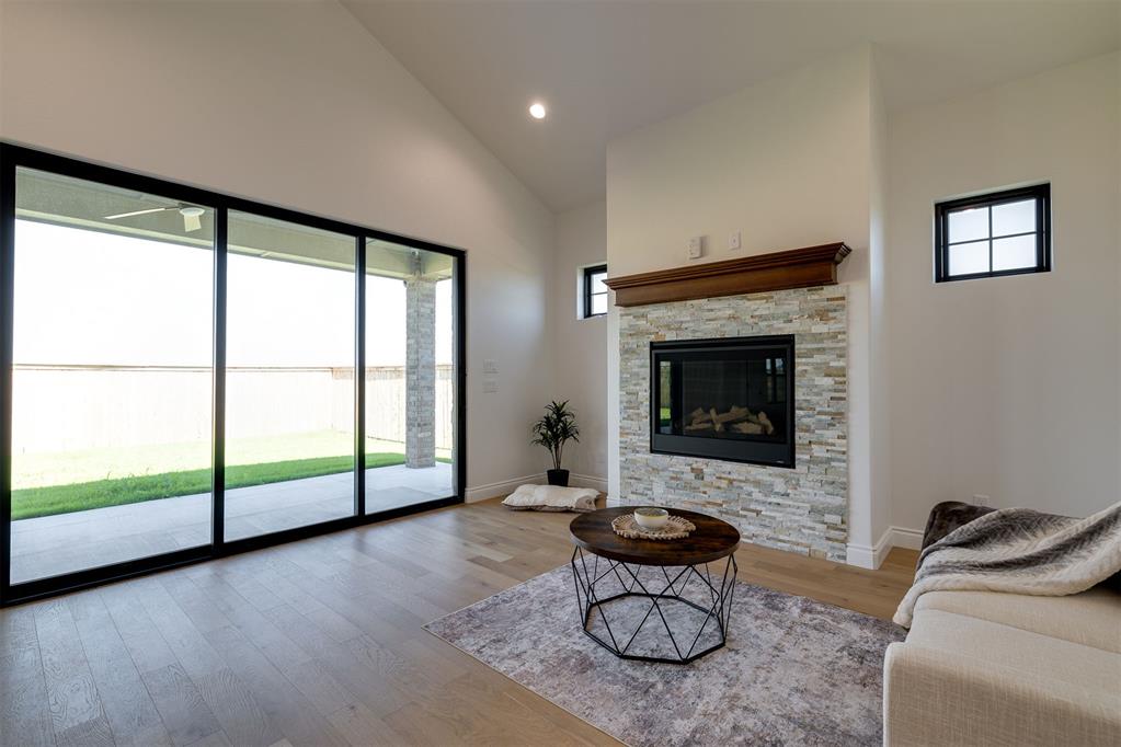 19325 S Country Drive