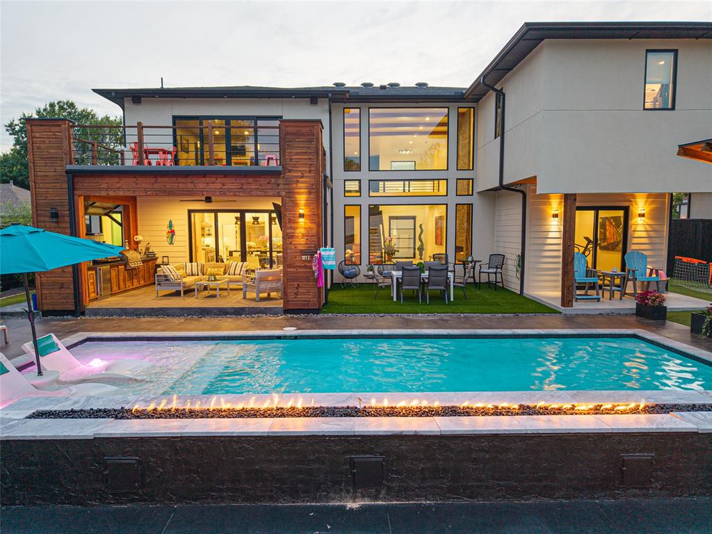 2824 Guilford Lane