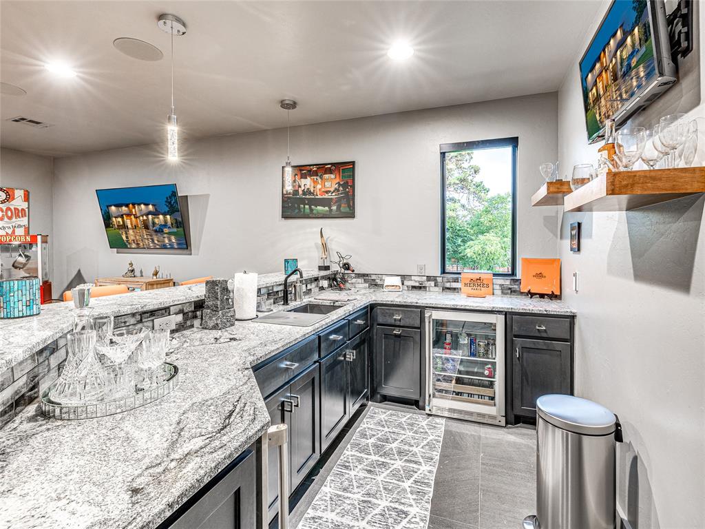 2824 Guilford Lane