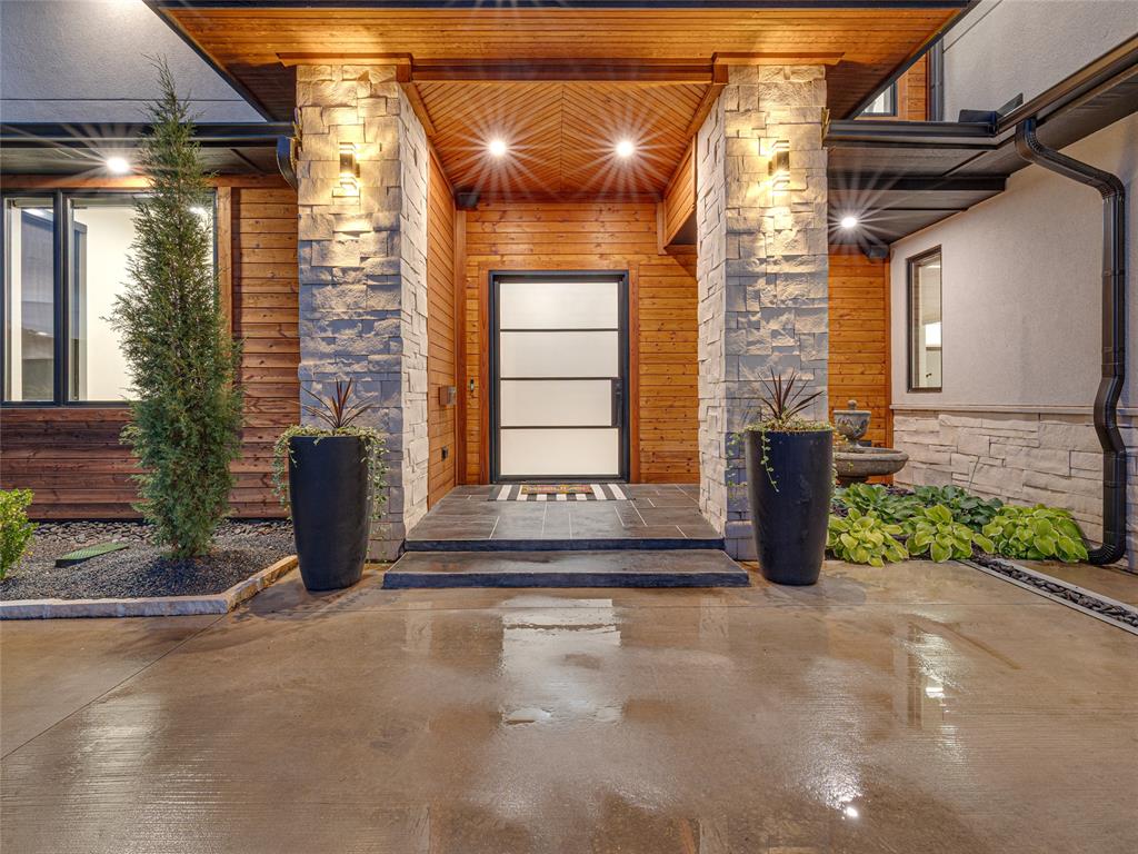 2824 Guilford Lane