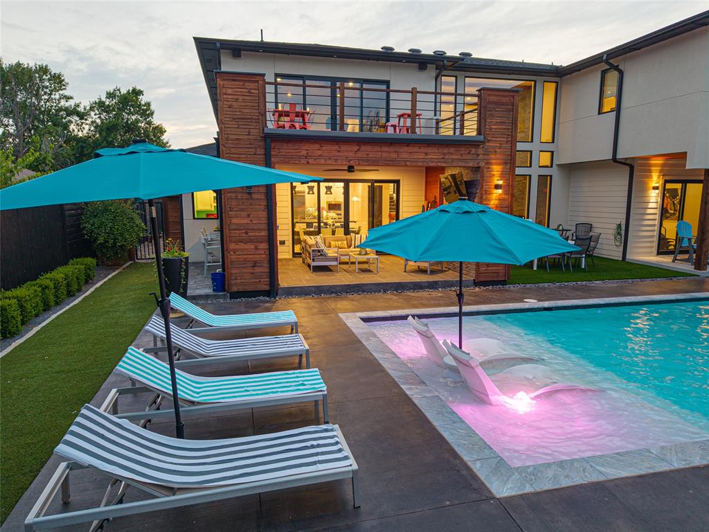 2824 Guilford Lane