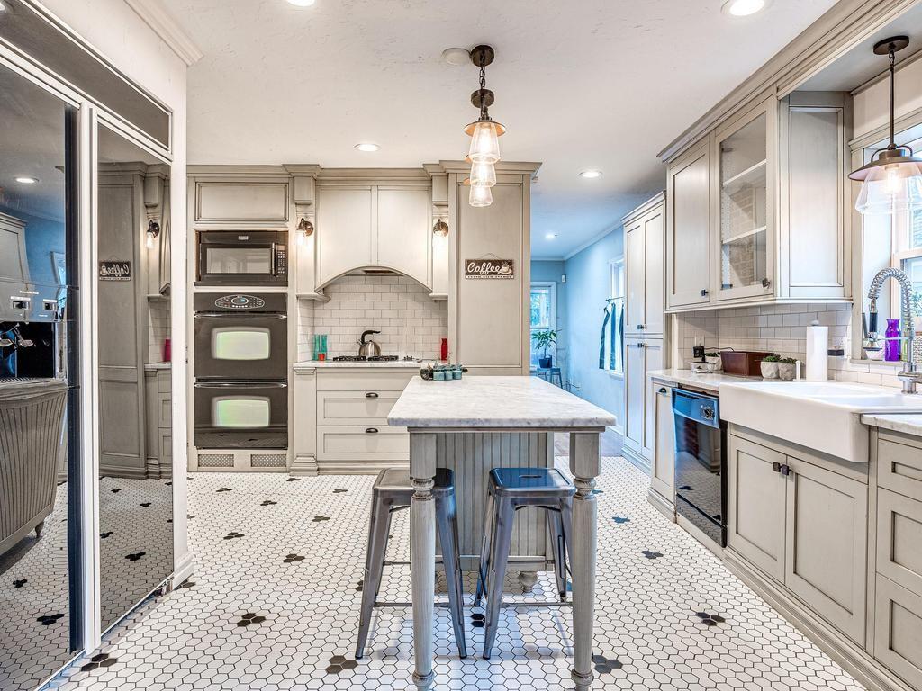 532 NW 40th Street