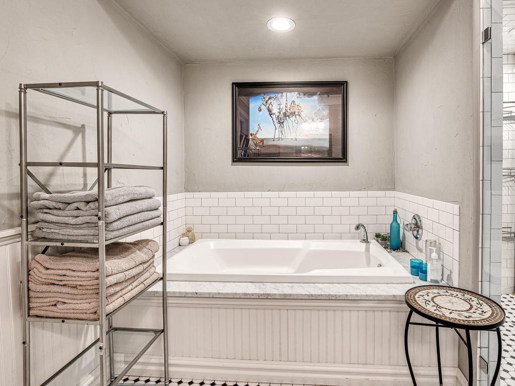 532 NW 40th Street