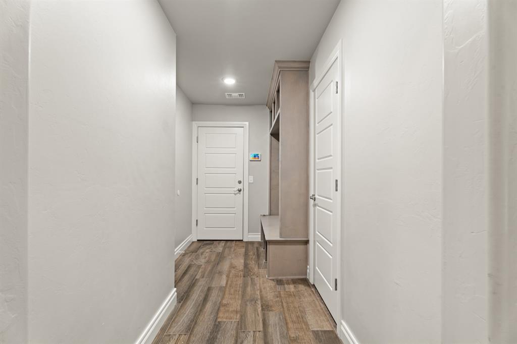 3109 Hunter Crest Drive