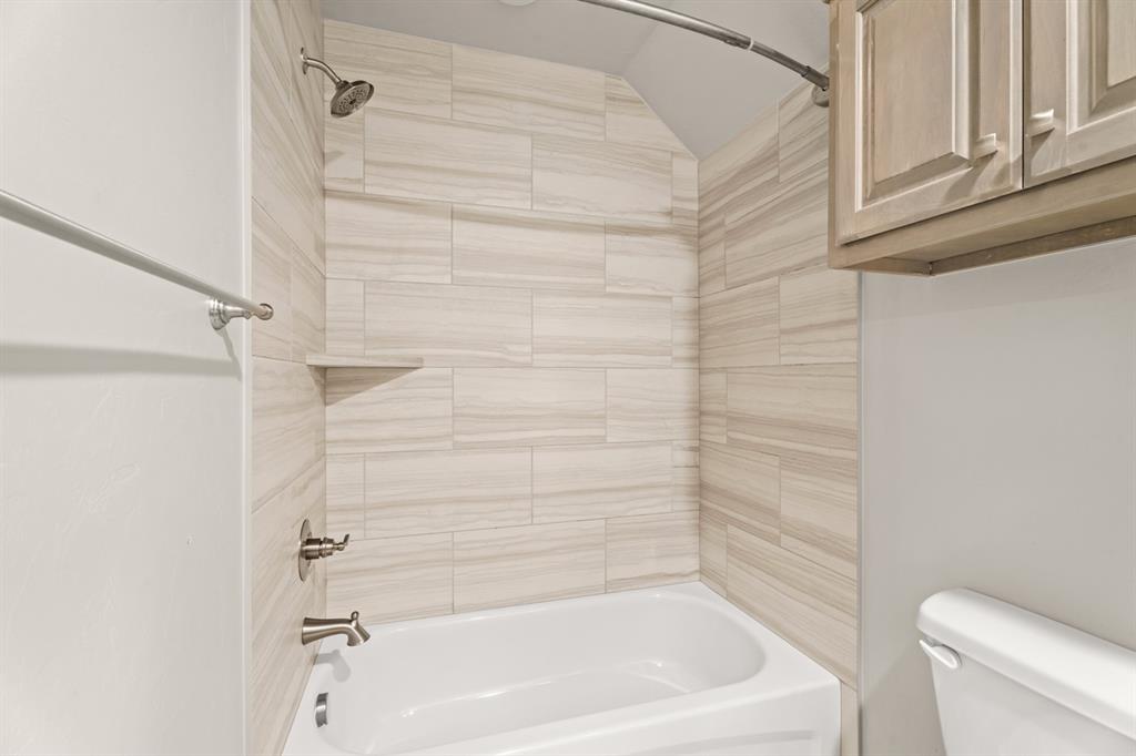 3109 Hunter Crest Drive