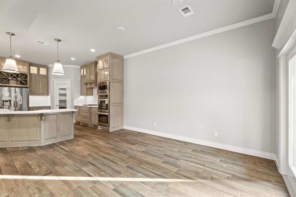 3109 Hunter Crest Drive