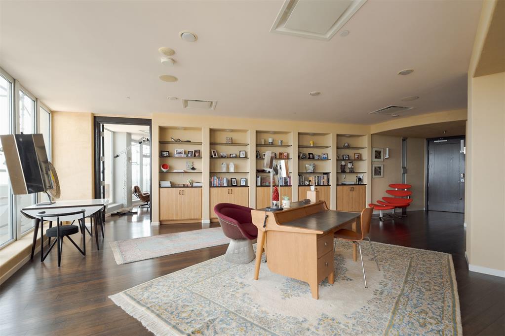 5900 Mosteller Drive Unit: 181