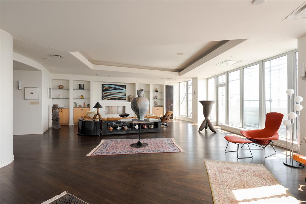 5900 Mosteller Drive Unit: 181