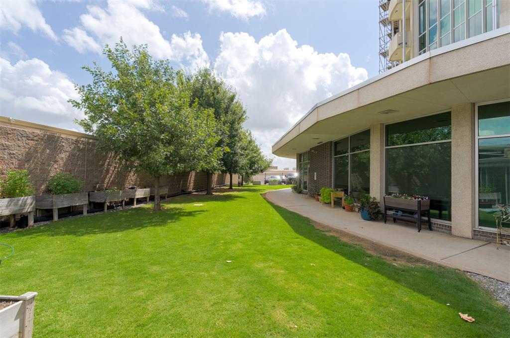 5900 Mosteller Drive Unit: 181