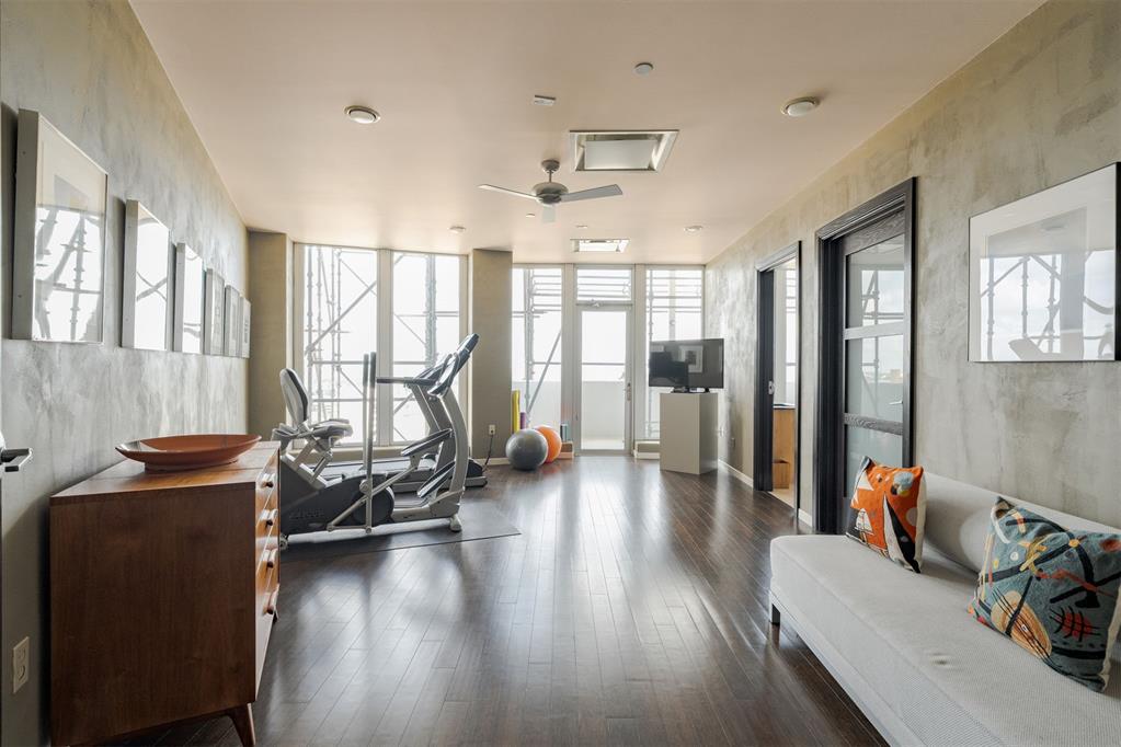 5900 Mosteller Drive Unit: 181