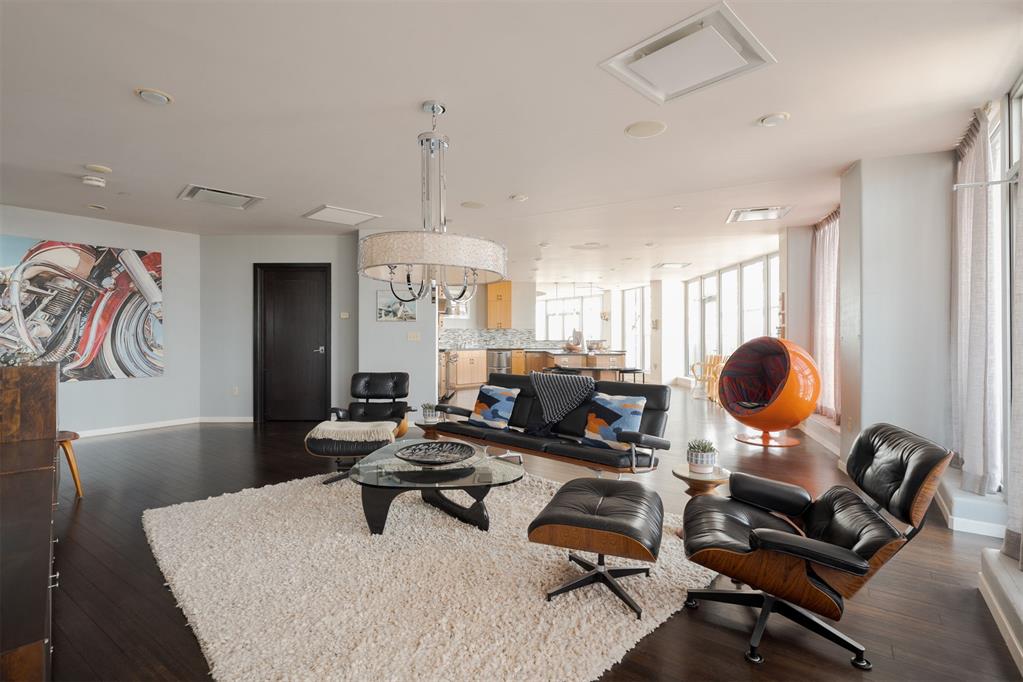 5900 Mosteller Drive Unit: 181