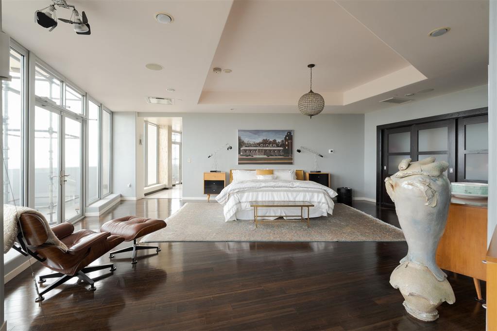 5900 Mosteller Drive Unit: 181