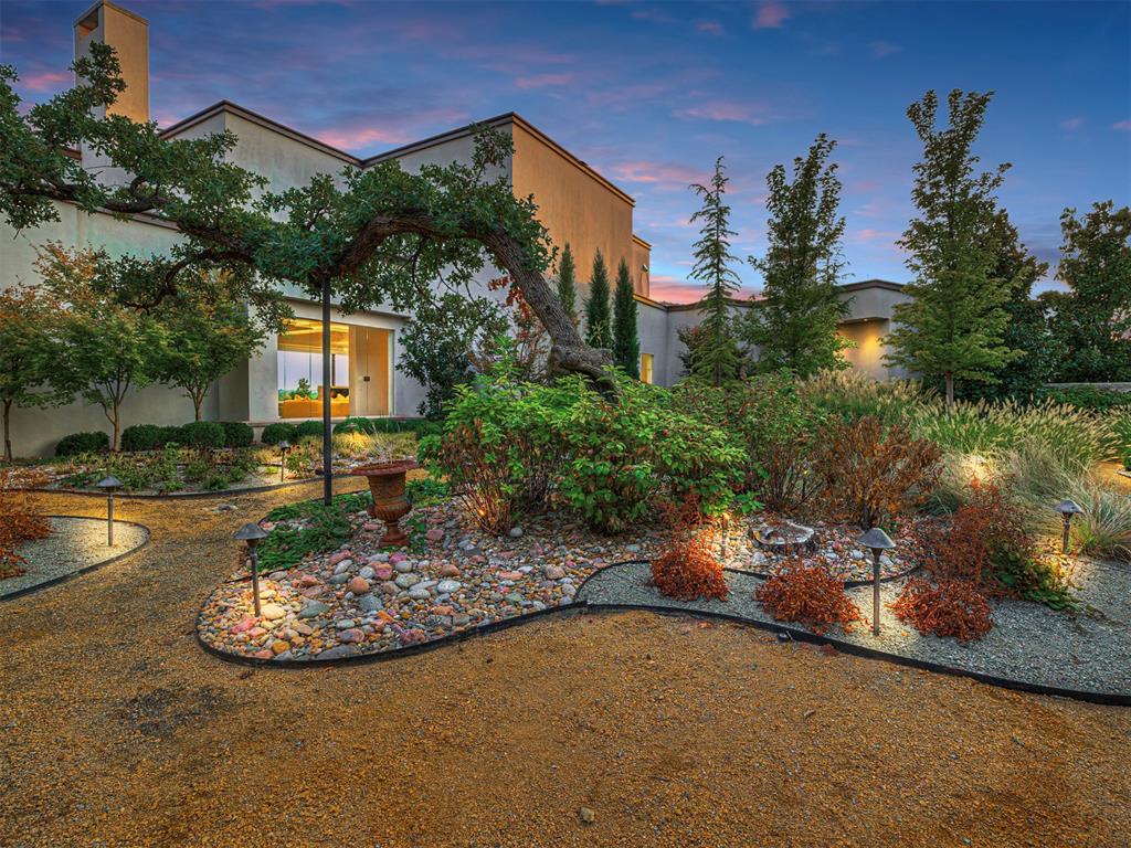 7401 Aurelia Road
