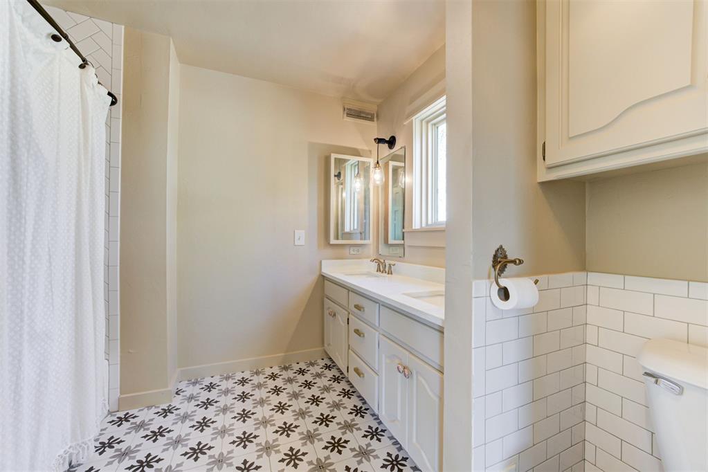 800 W Cimarron Boulevard