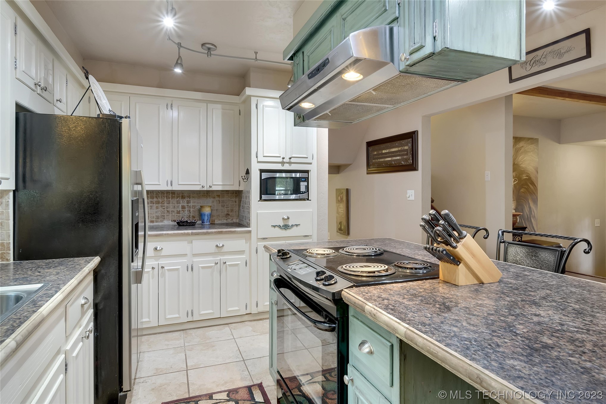 6121 S Trenton Avenue