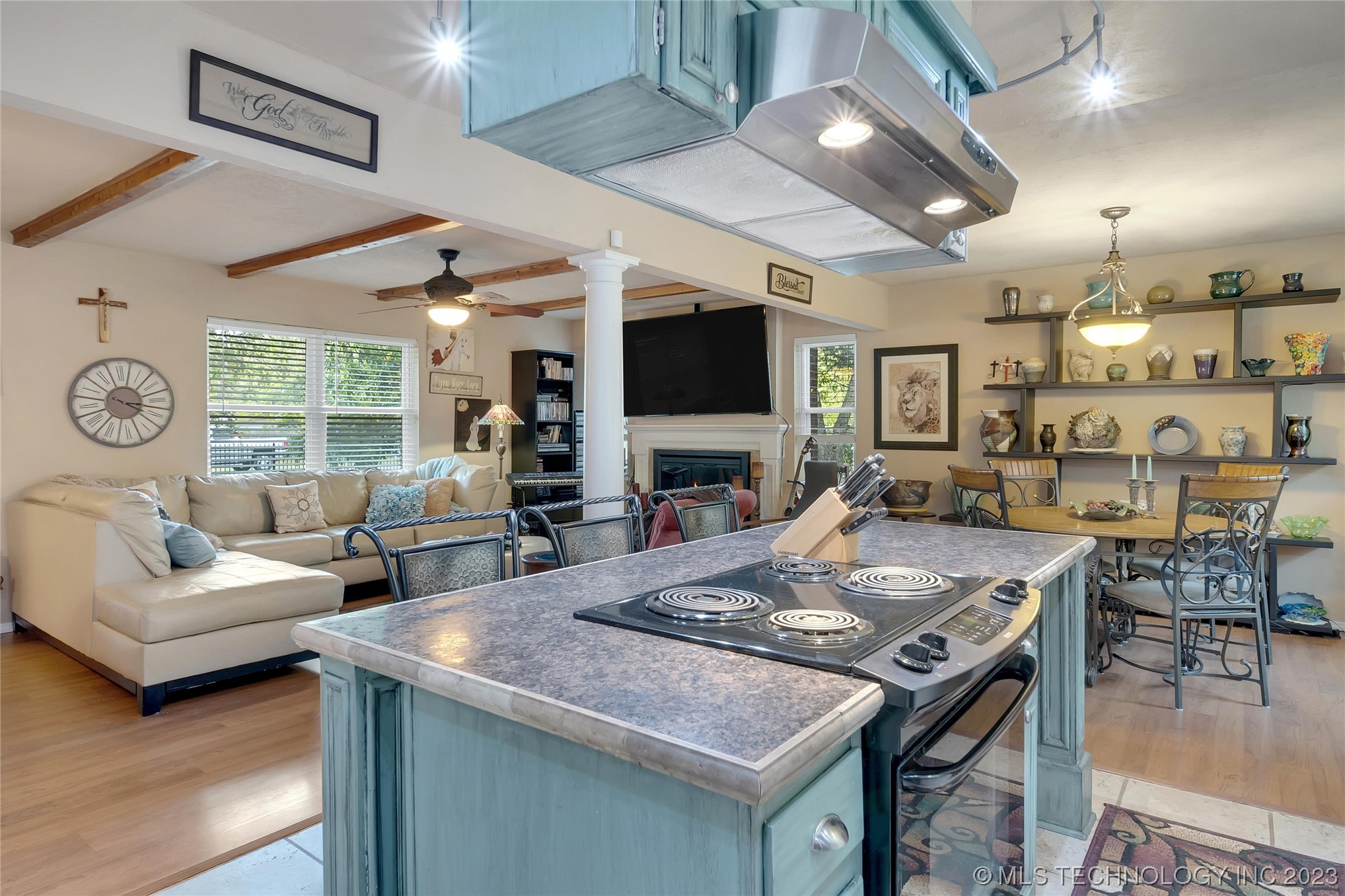 6121 S Trenton Avenue