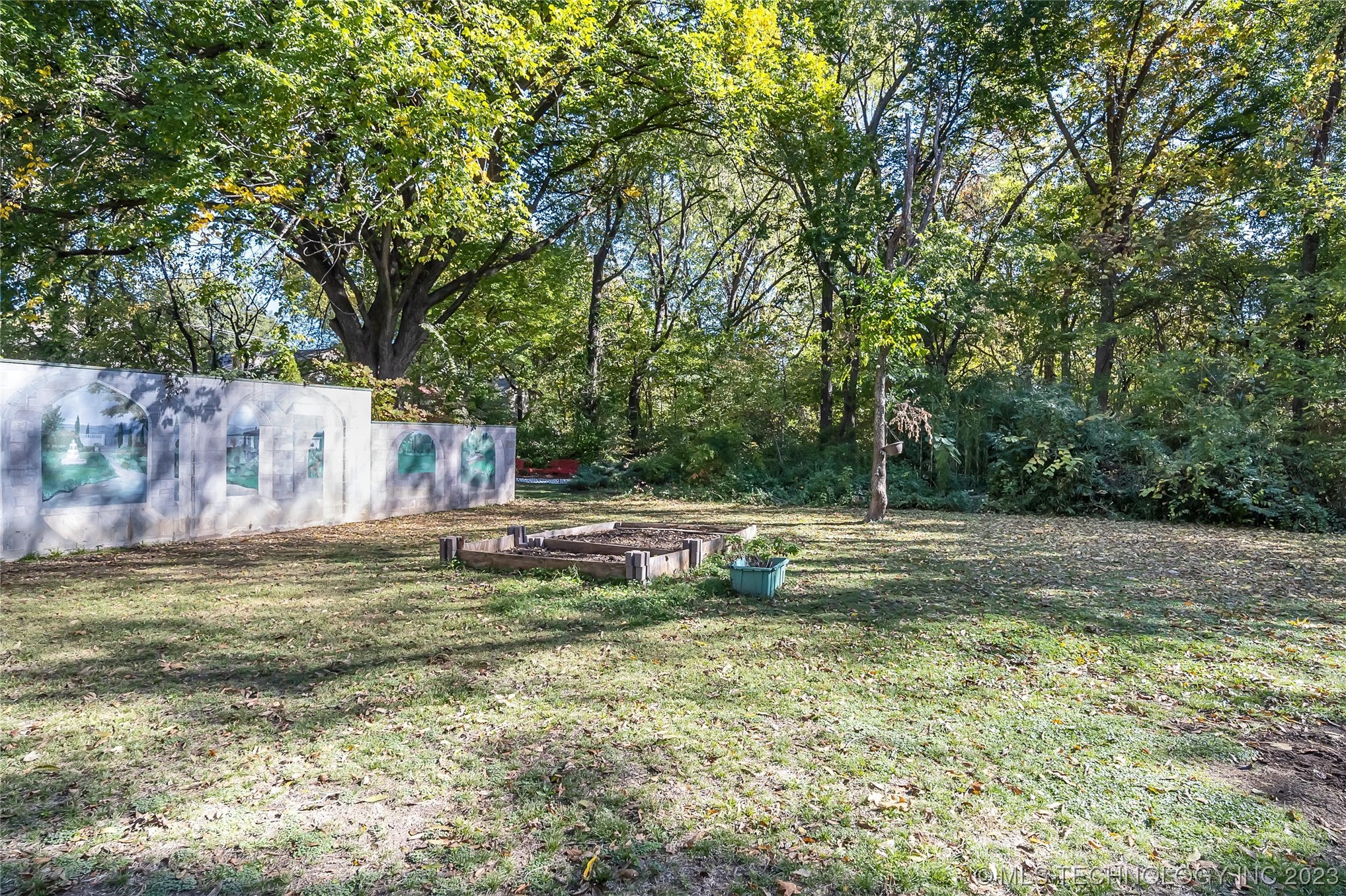 6121 S Trenton Avenue