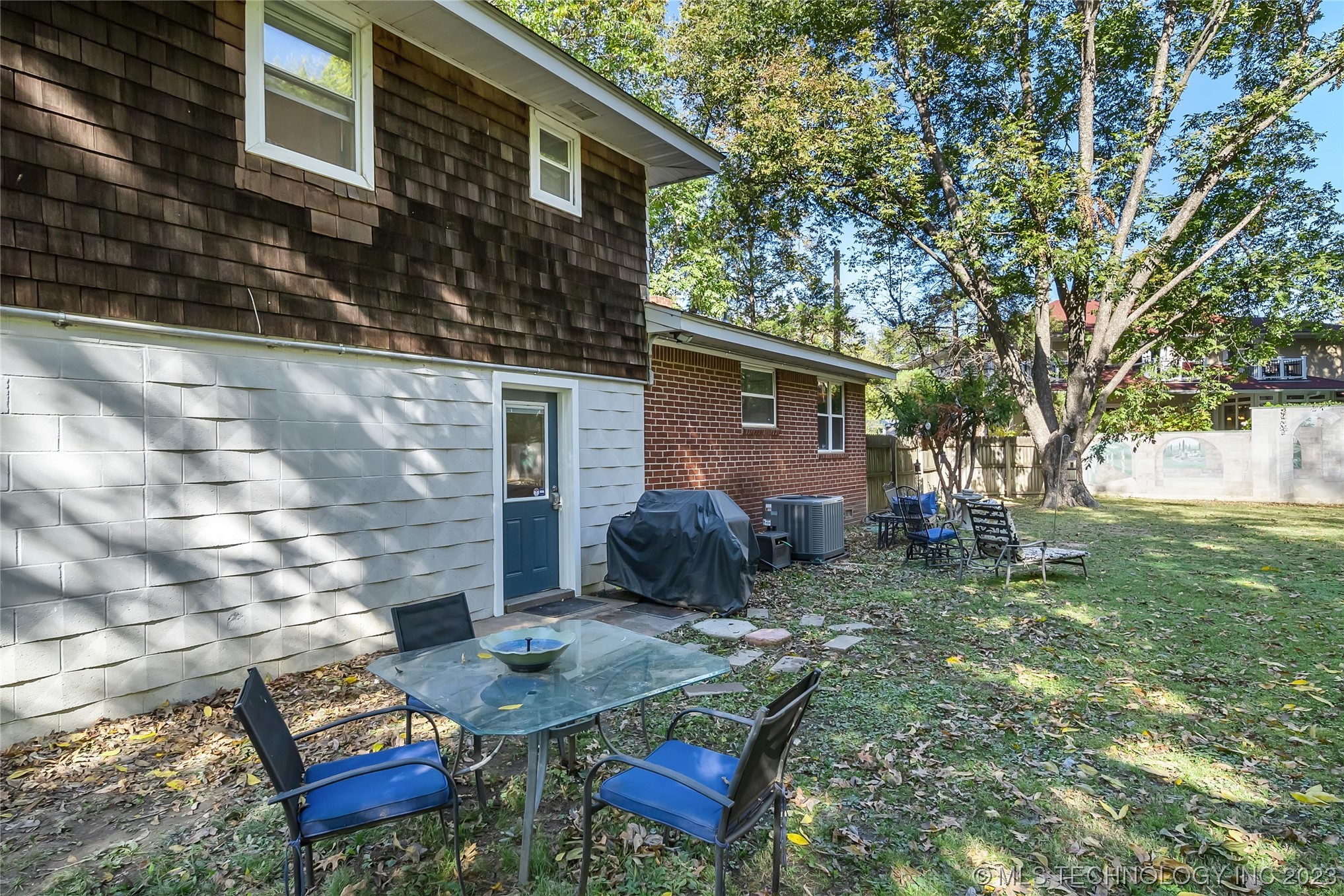 6121 S Trenton Avenue