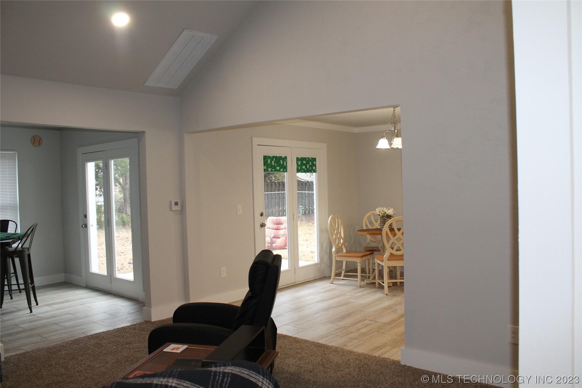 1607 S Berkshire Drive