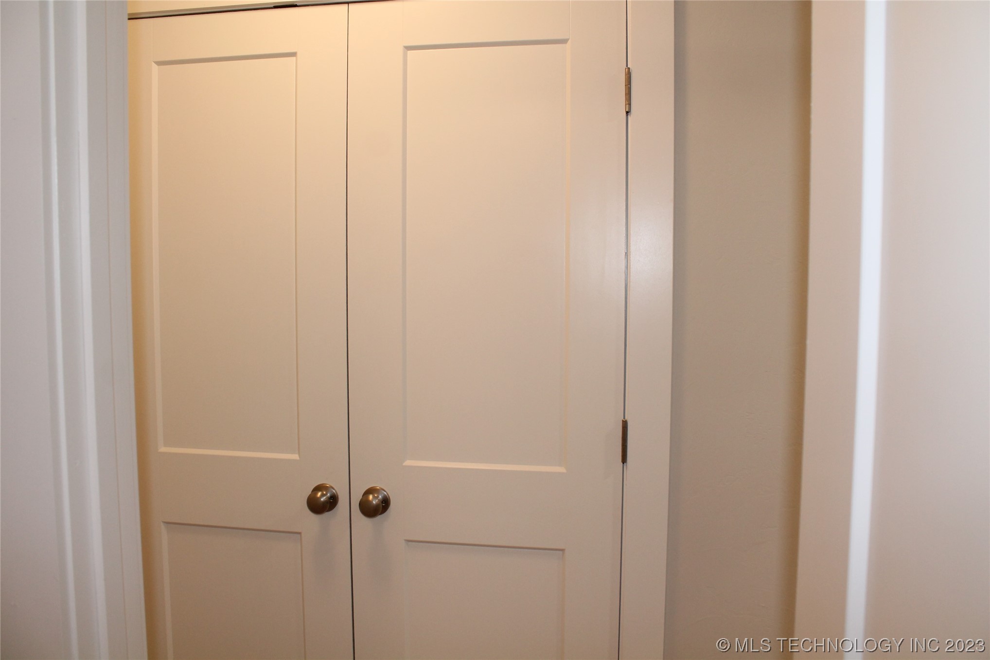 1607 S Berkshire Drive