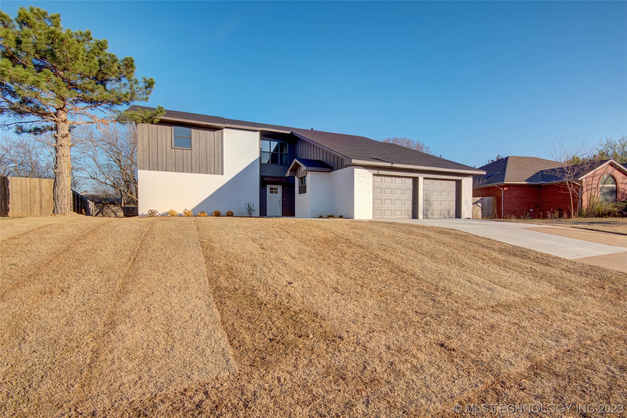 1607 S Berkshire Drive