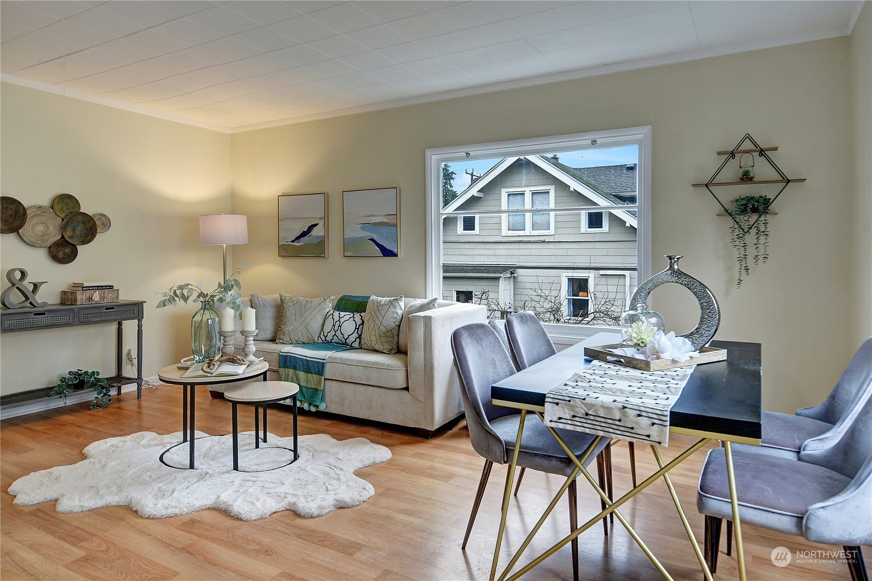 3115 Queen Anne Avenue N