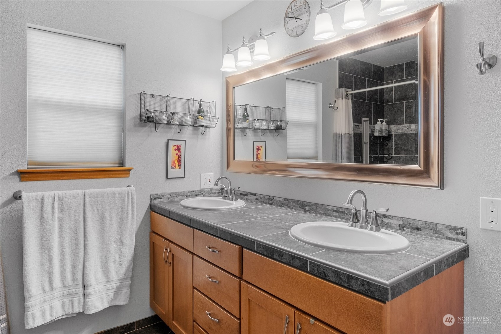 7918 Douglas Avenue SE