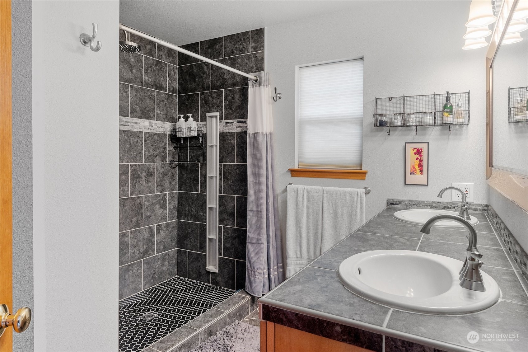 7918 Douglas Avenue SE