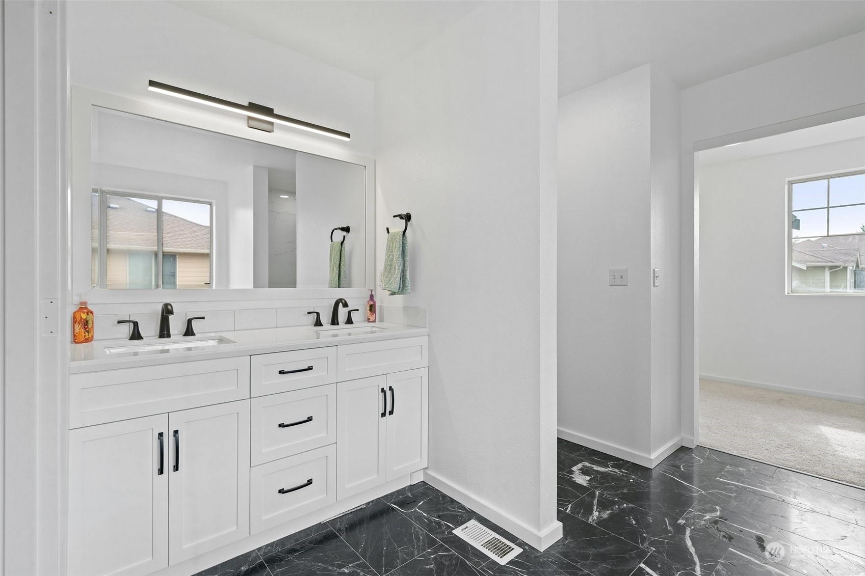 9515 10th Avenue Ct E