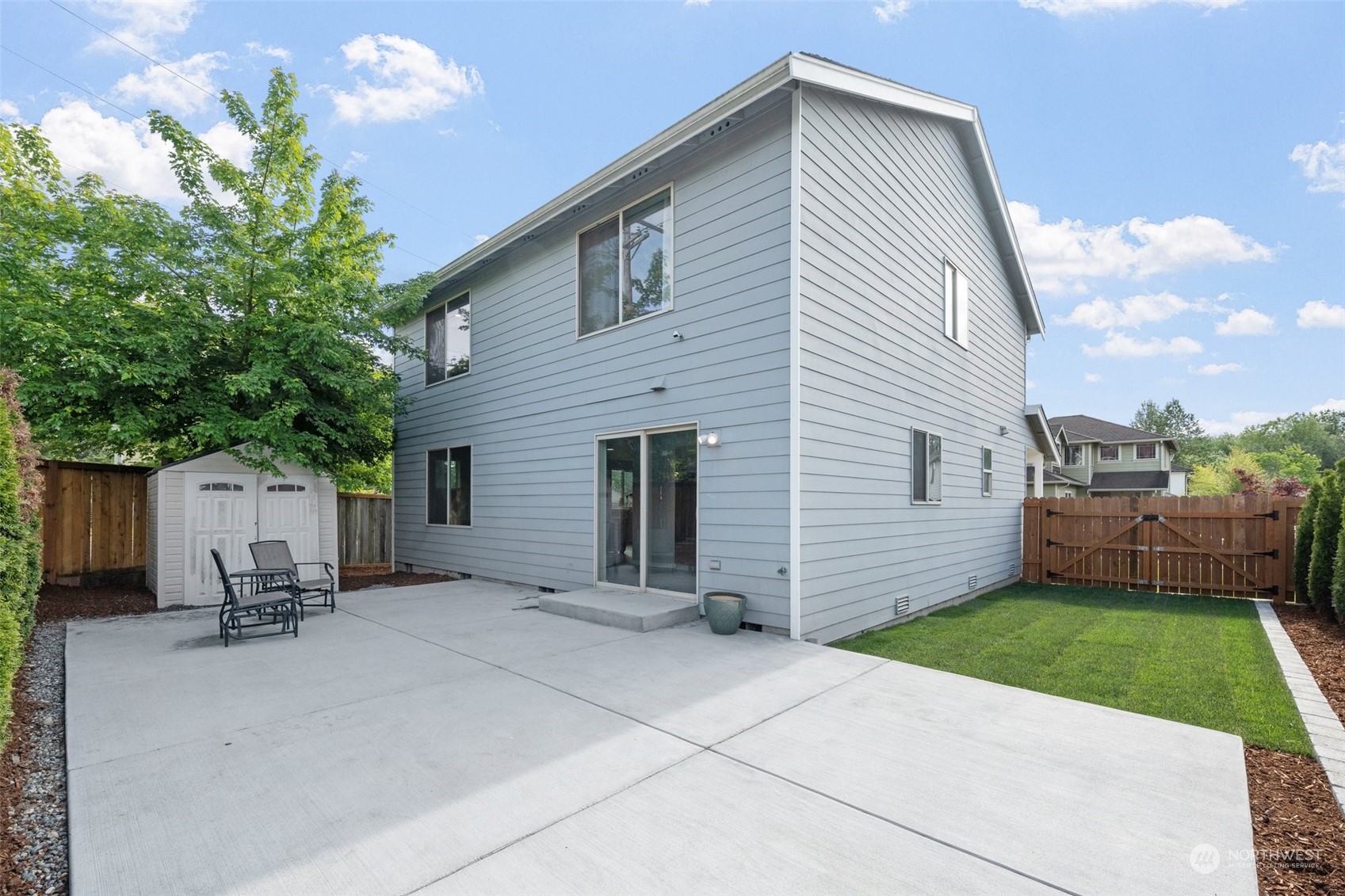 9515 10th Avenue Ct E