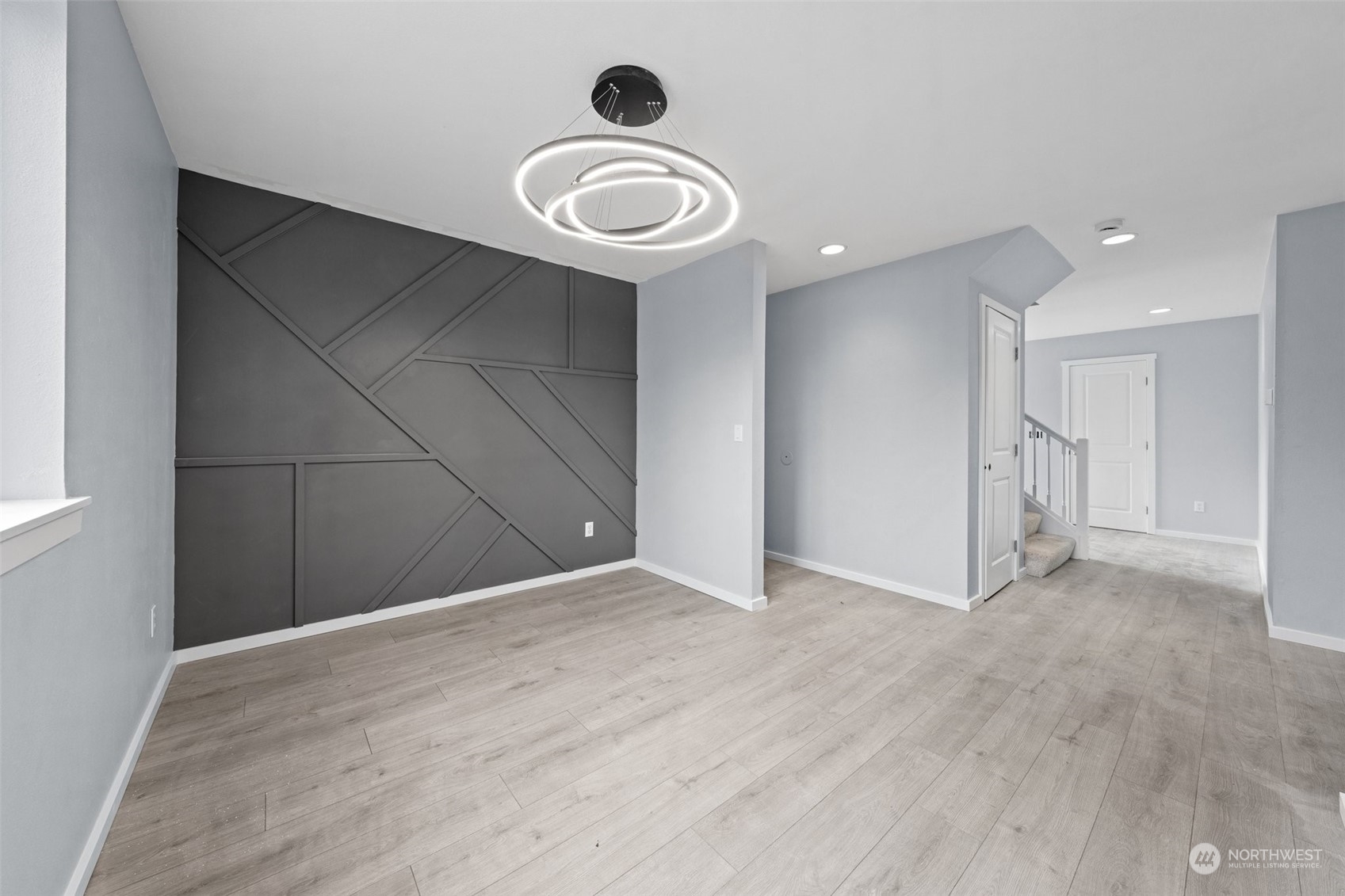 9515 10th Avenue Ct E