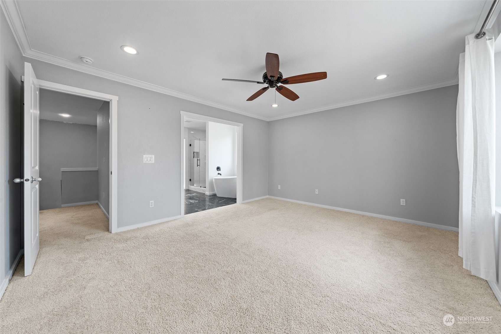 9515 10th Avenue Ct E