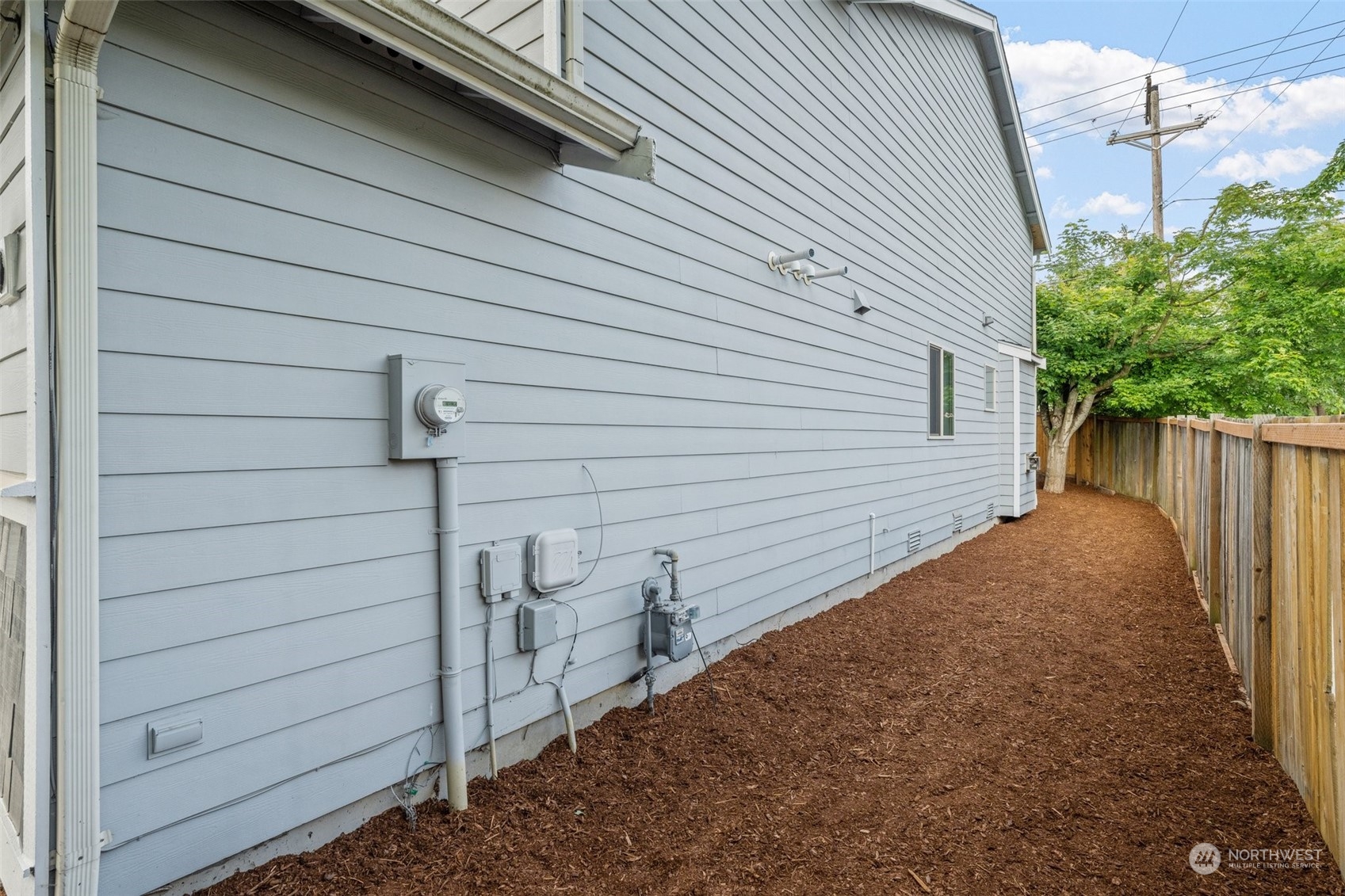 9515 10th Avenue Ct E