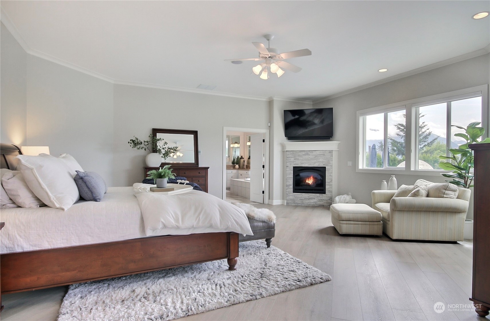 7319 Inverness Lane SE