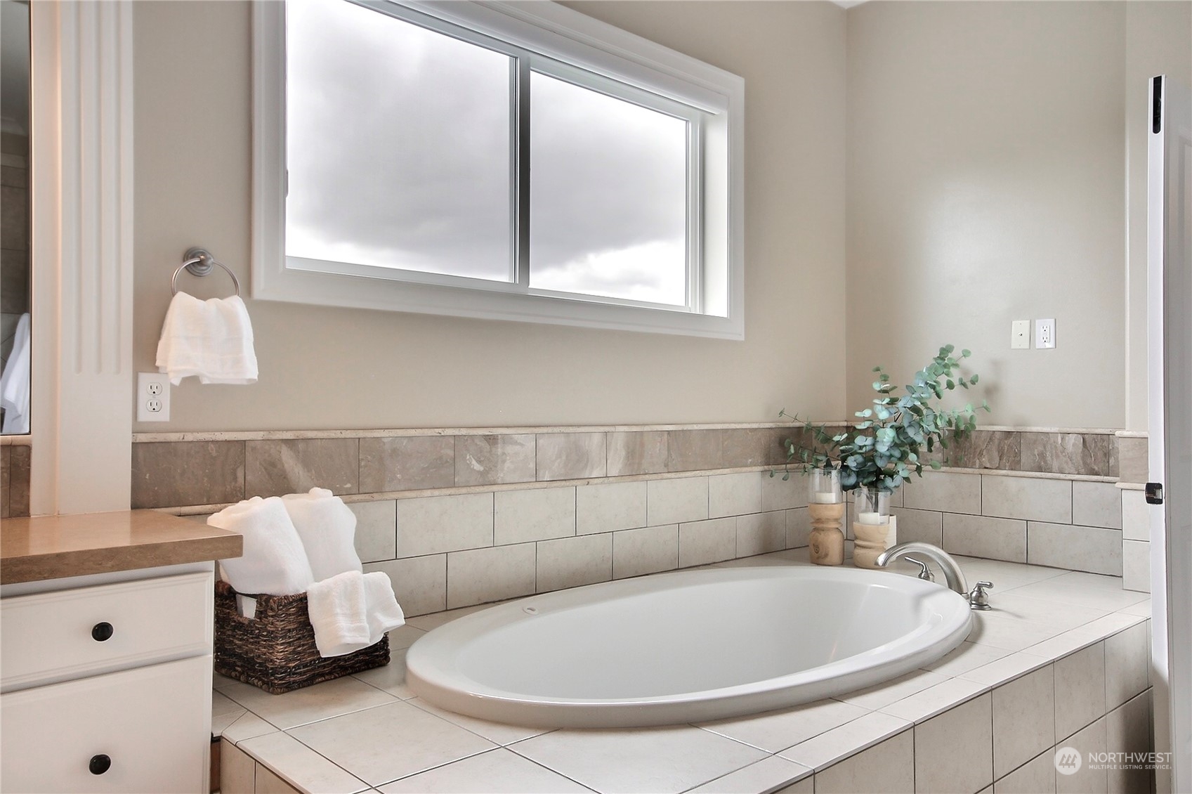 7319 Inverness Lane SE