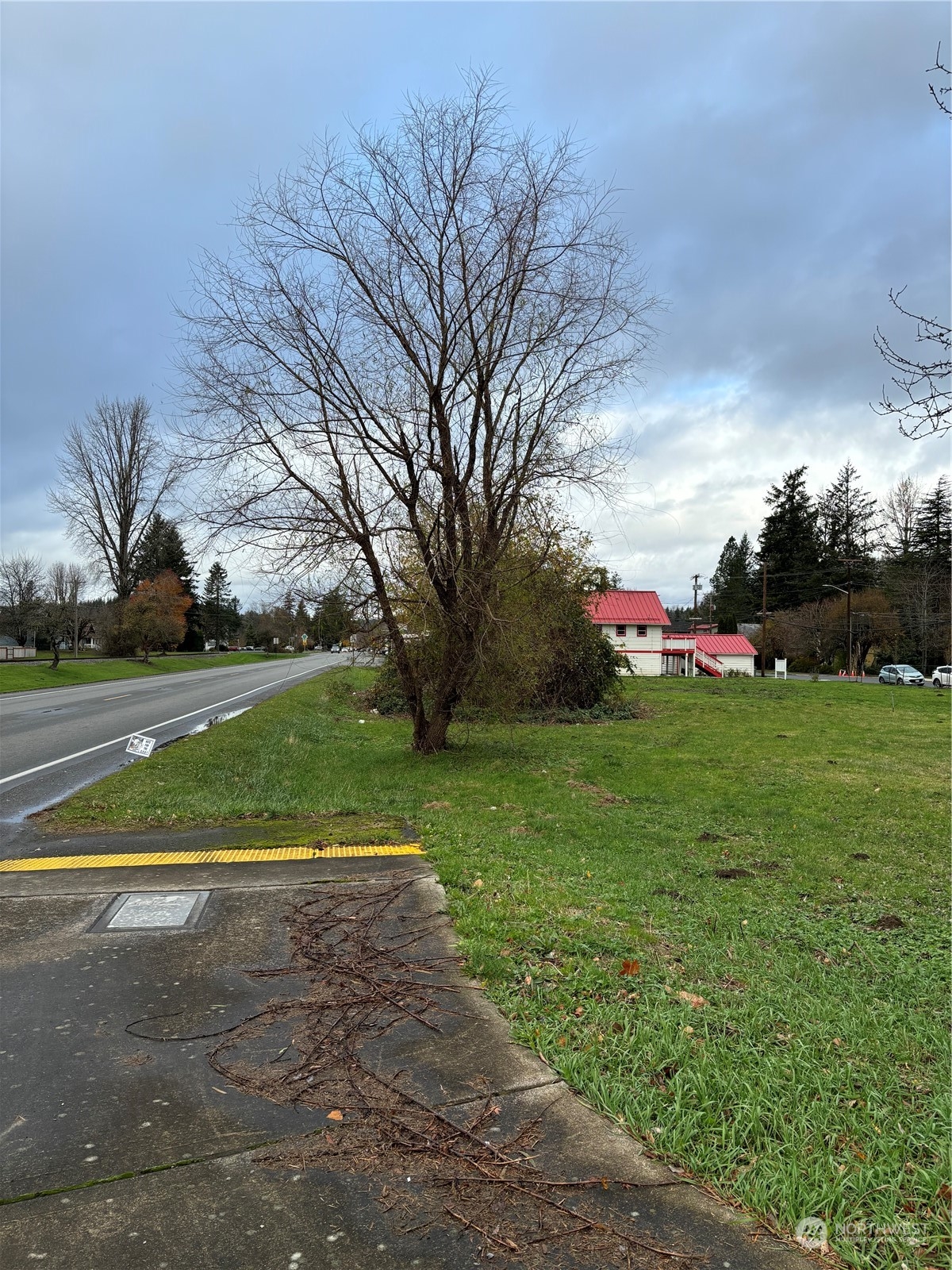 8437 Falls Avenue SE