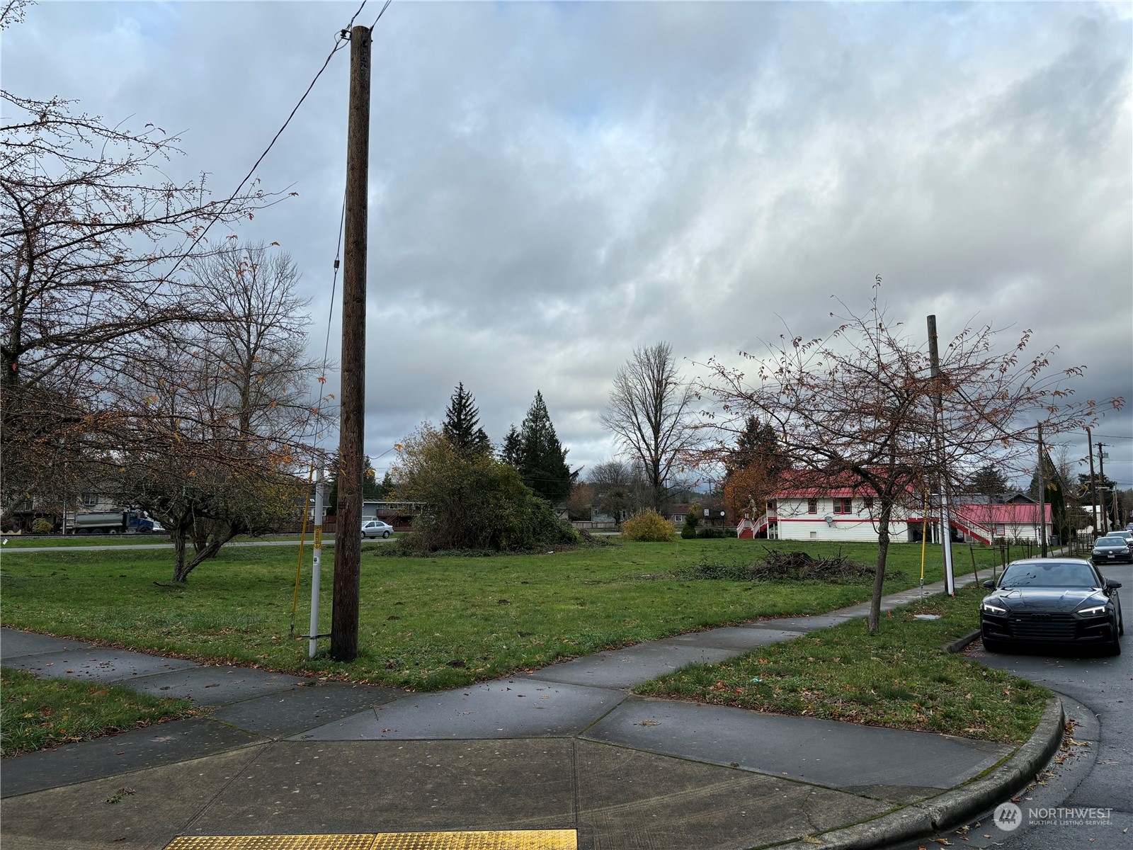 8437 Falls Avenue SE