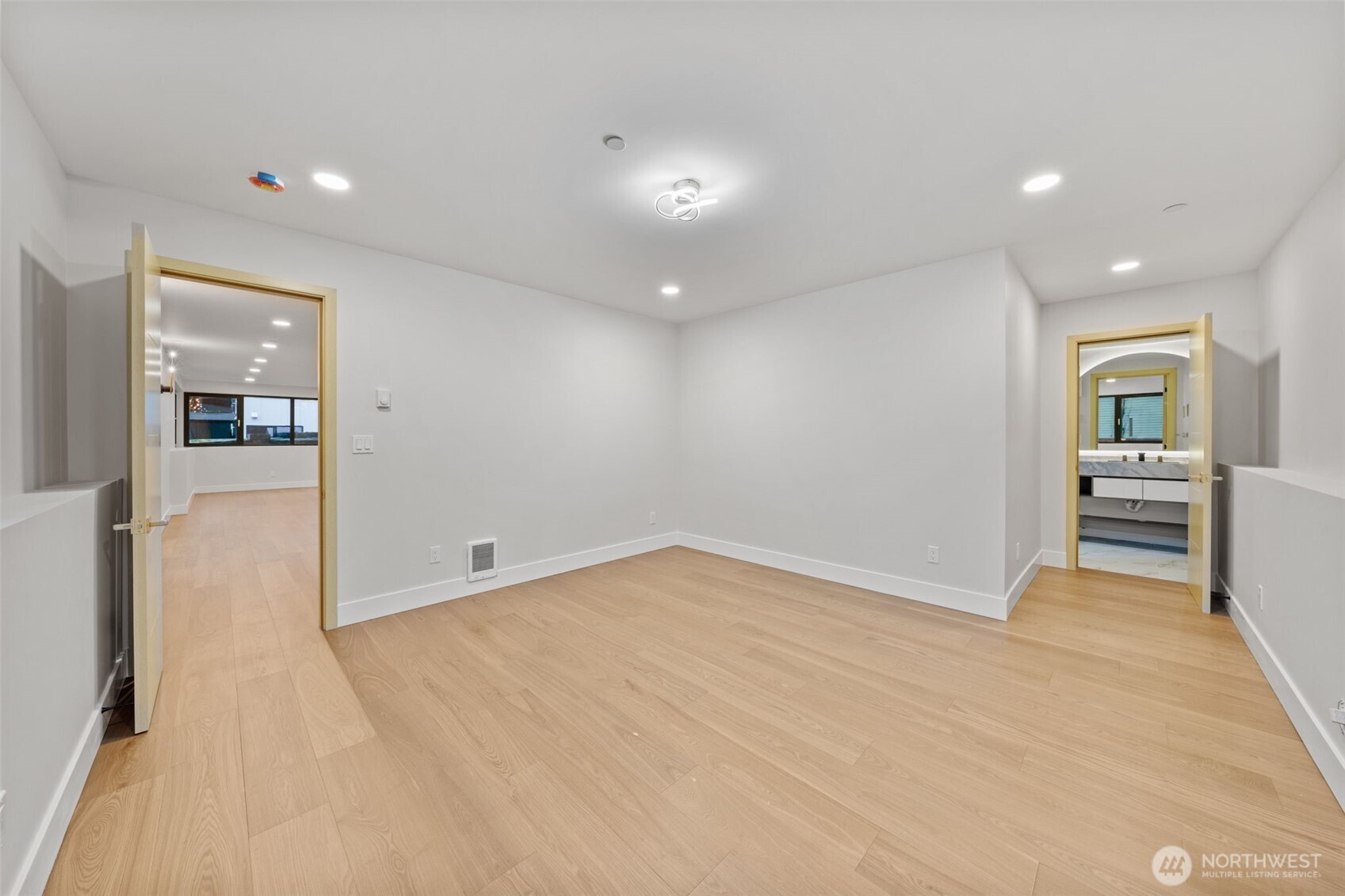 7905 240th Street SW