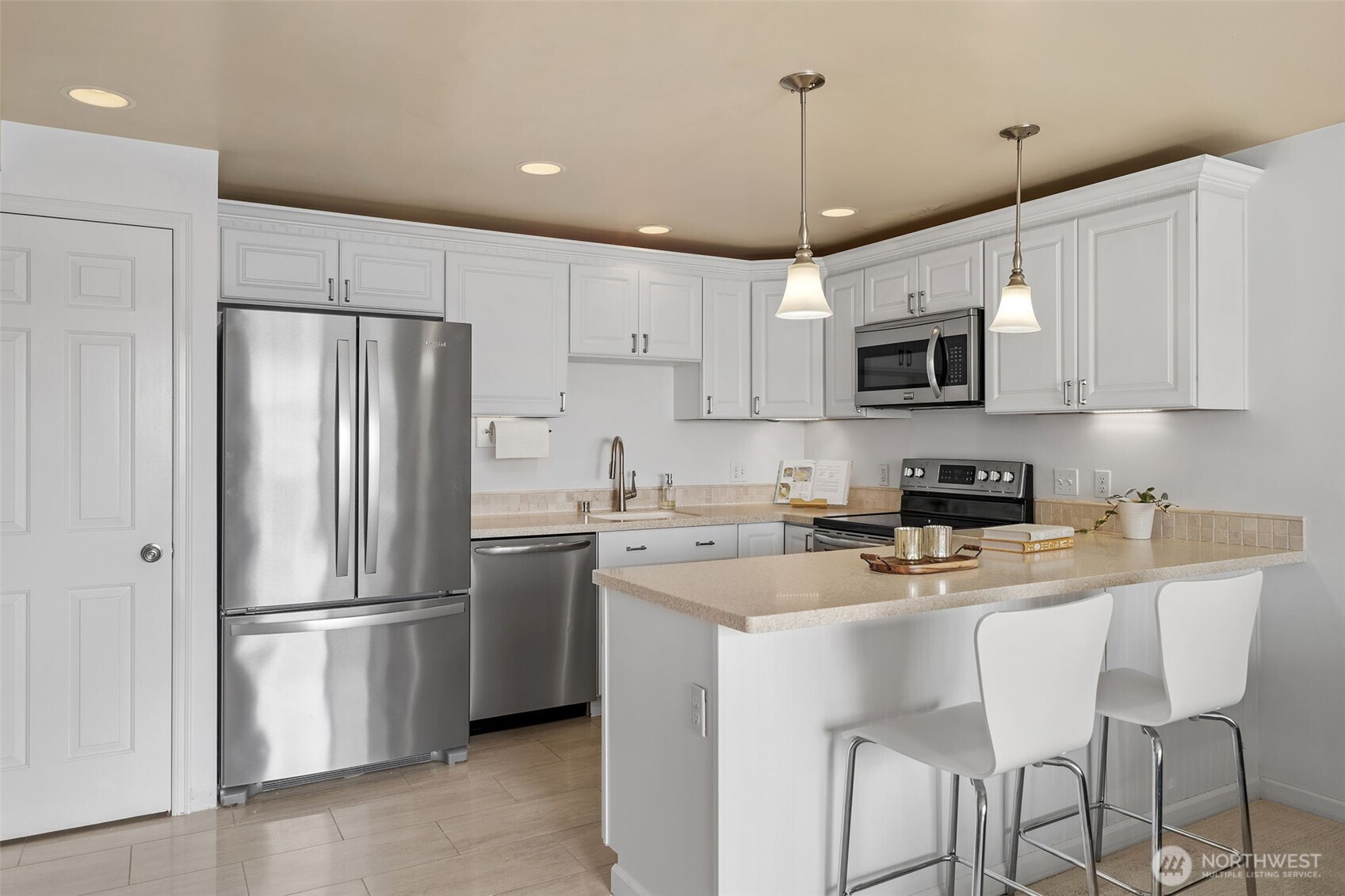 65 Kirkland Avenue Unit: 202