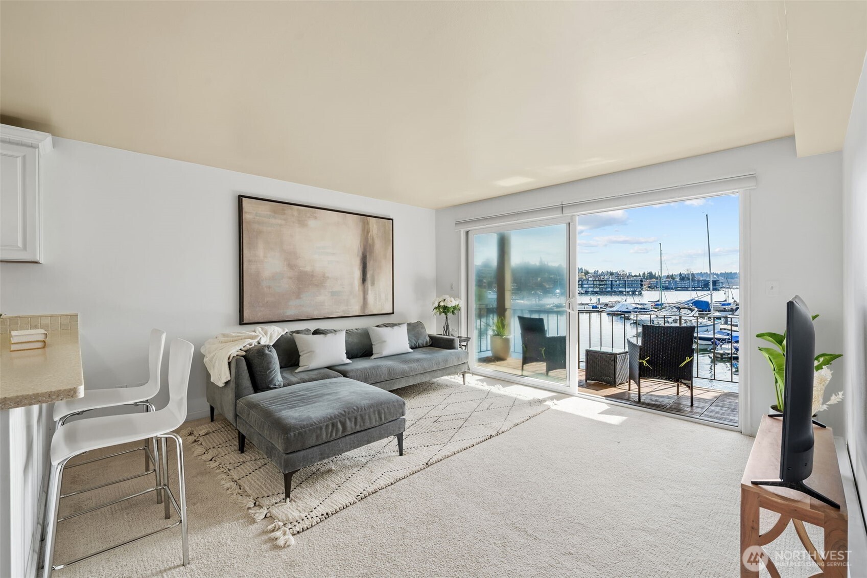 65 Kirkland Avenue Unit: 202