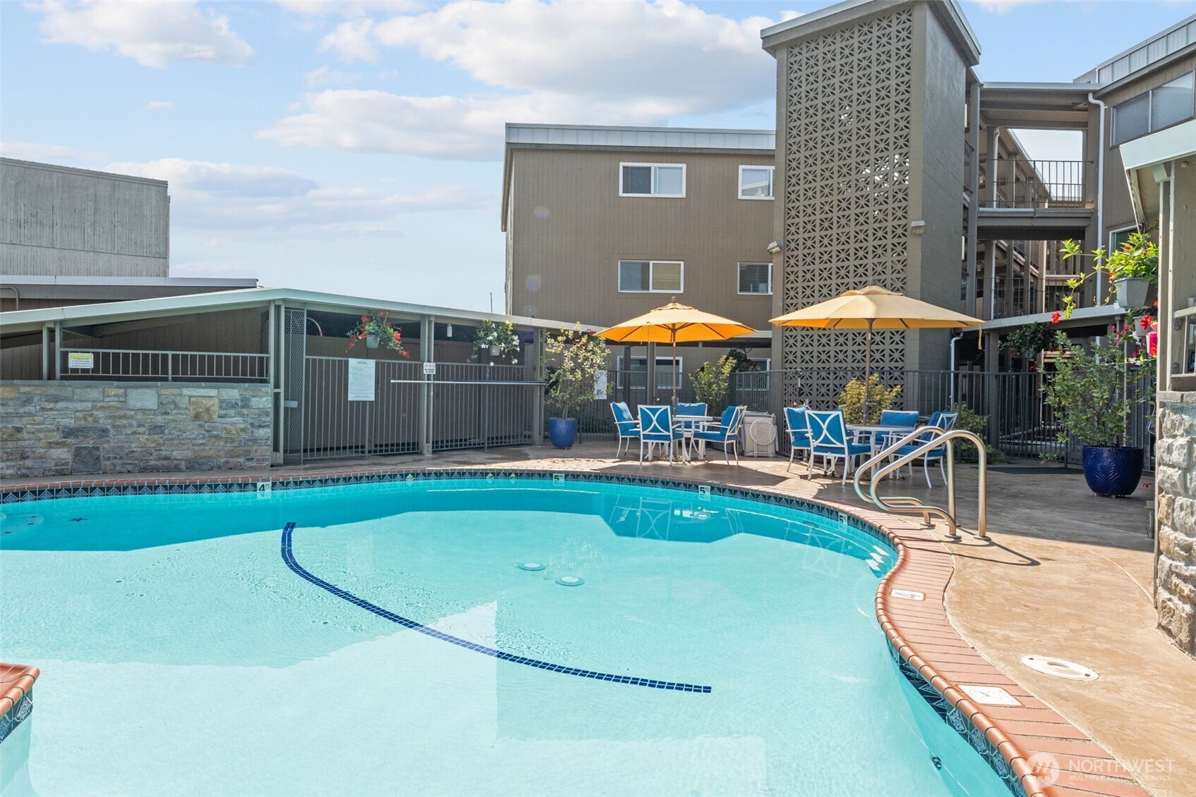 65 Kirkland Avenue Unit: 202