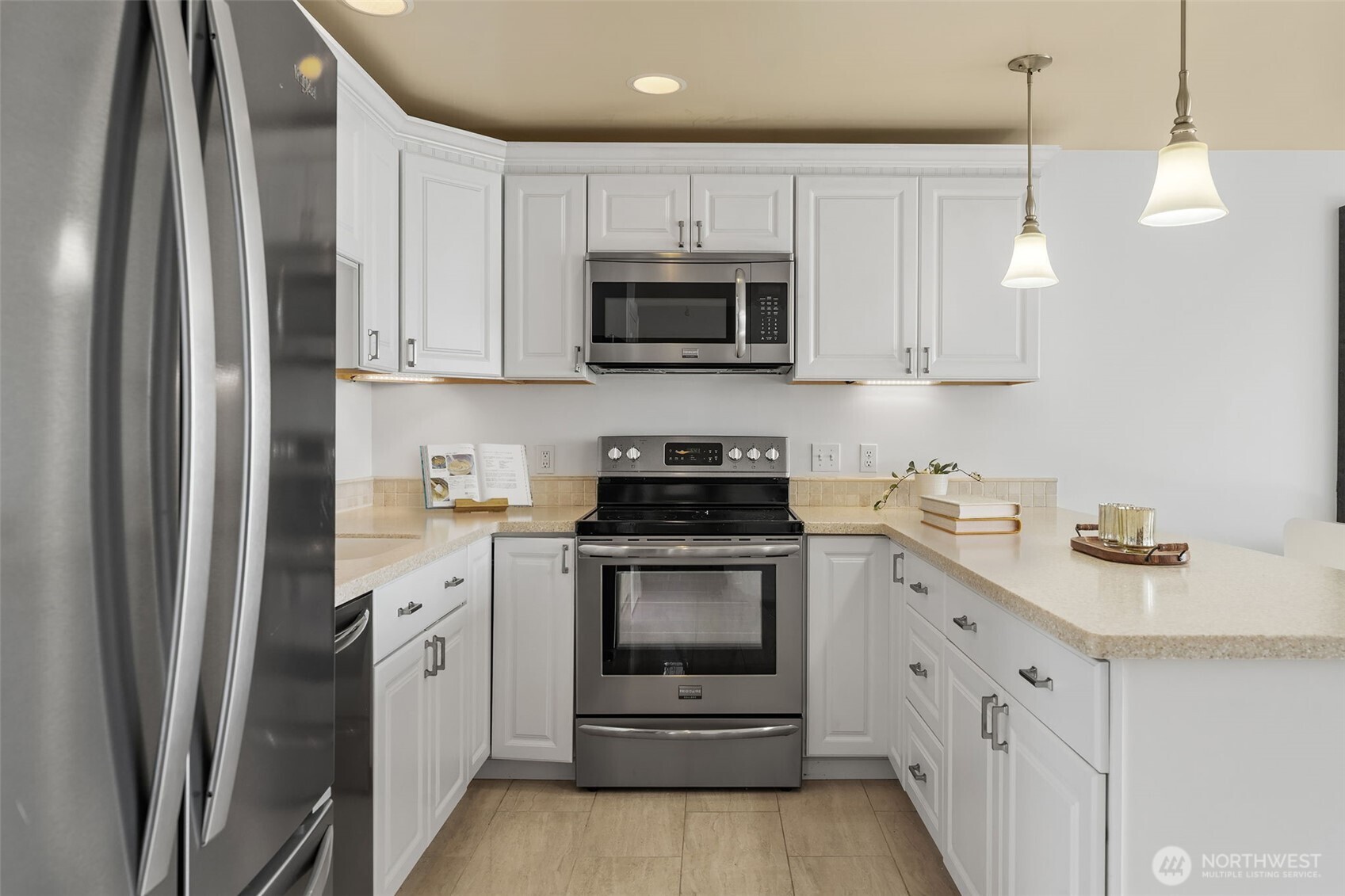 65 Kirkland Avenue Unit: 202