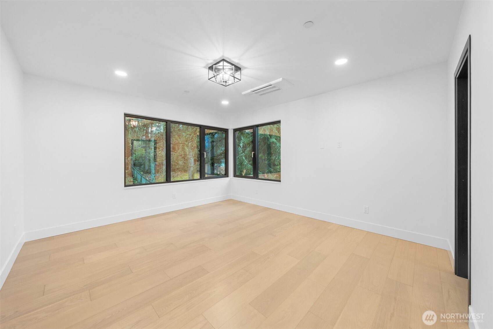 7907 240th Street SW